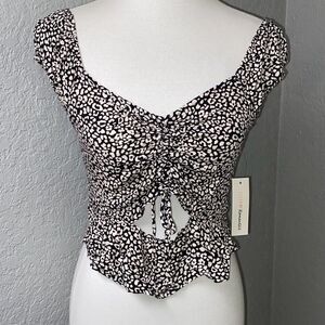 NWT Urban Romantics shirt/top babydoll black & white Sz S keyhole